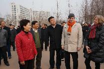 校院德方领导共同关注招聘会